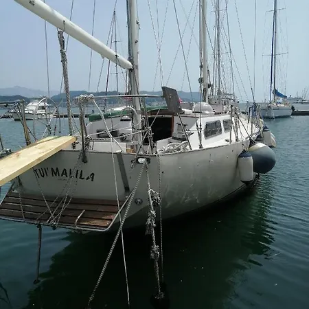 Botel Tui Malila *