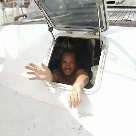 Tui Malila Λα Σπέτσια