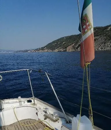 Tui Malila Λα Σπέτσια